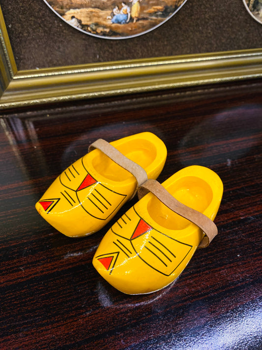 Deal of 2 , wooden shoes 3 inches, decor pieces