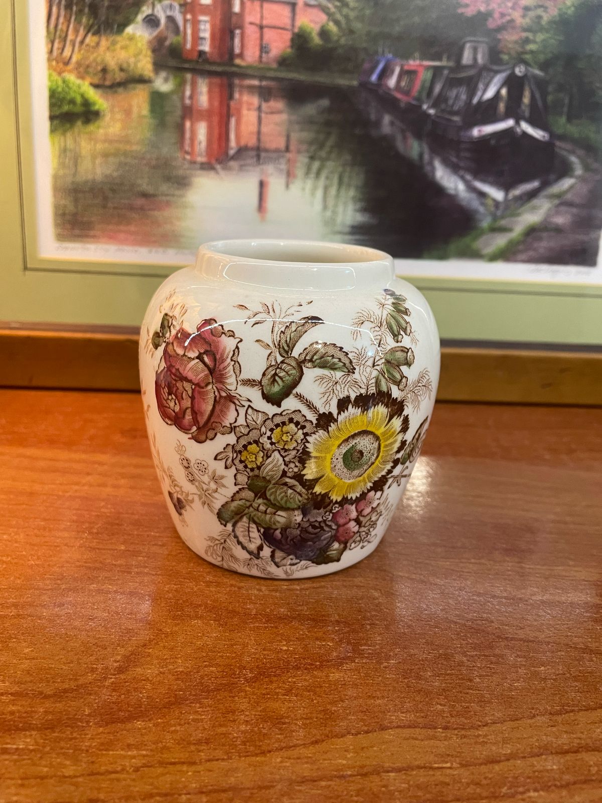 Ironstone vase by Masons Highly Collectible, old pattern, old china .pot pourri vase.