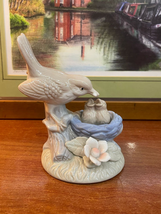 Vintage Porcelain Ceramic Bird Figurines.