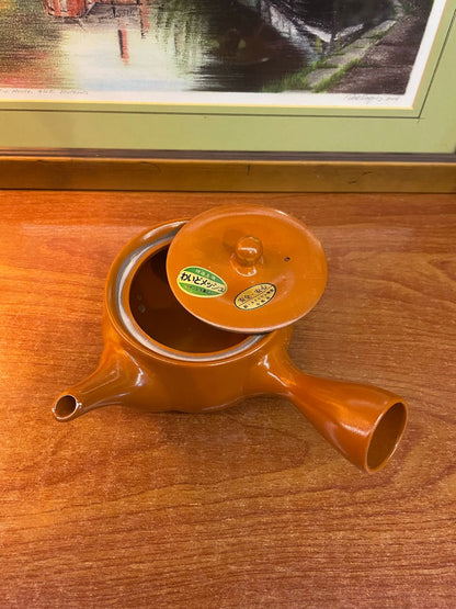 Japanese Tokoname ware teapot, also known as a kyusu.