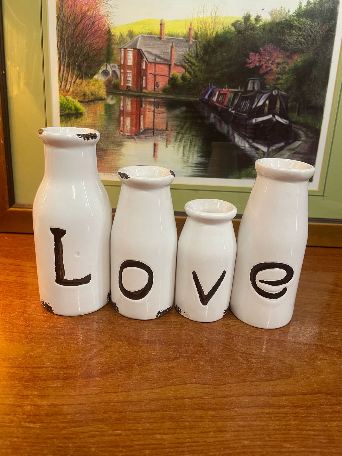 Set of 4 Small Shabby Chic Bud Vases White Ceramic Bottles Home Decor Ornaments.