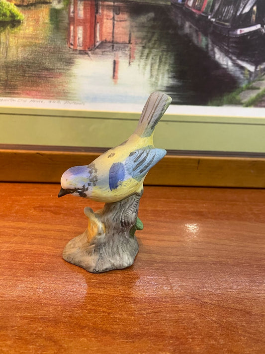 Vintage Porcelain Ceramic Bird Figurines.