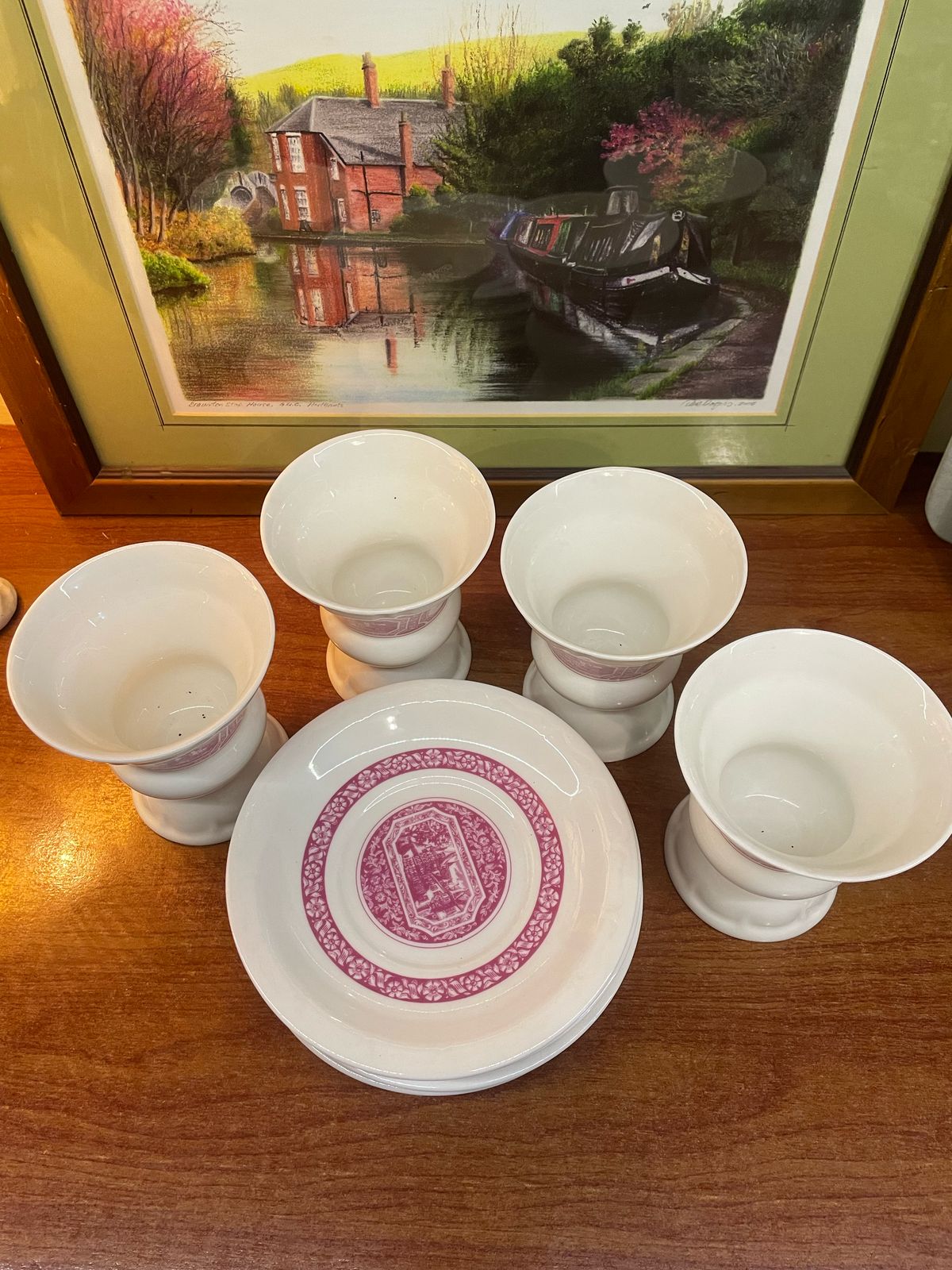 Set 4 Genuine Rüdesheim Tall Coffee Cups with Saucers, Heinrich Germany .